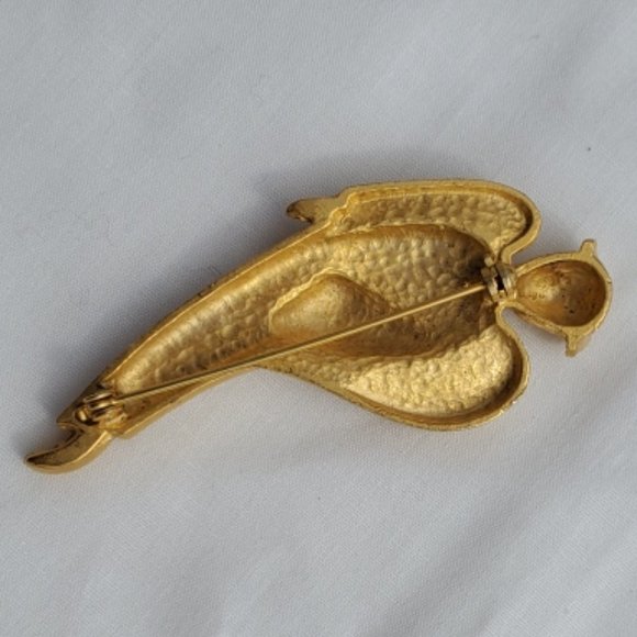 Vintage Golden ANGEL Brooch - Picture 4 of 4